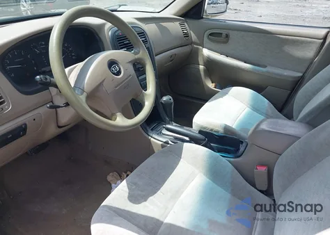 2005 Kia Optima Ex/Lx from USA, damaged, VIN KNAGD126355402080